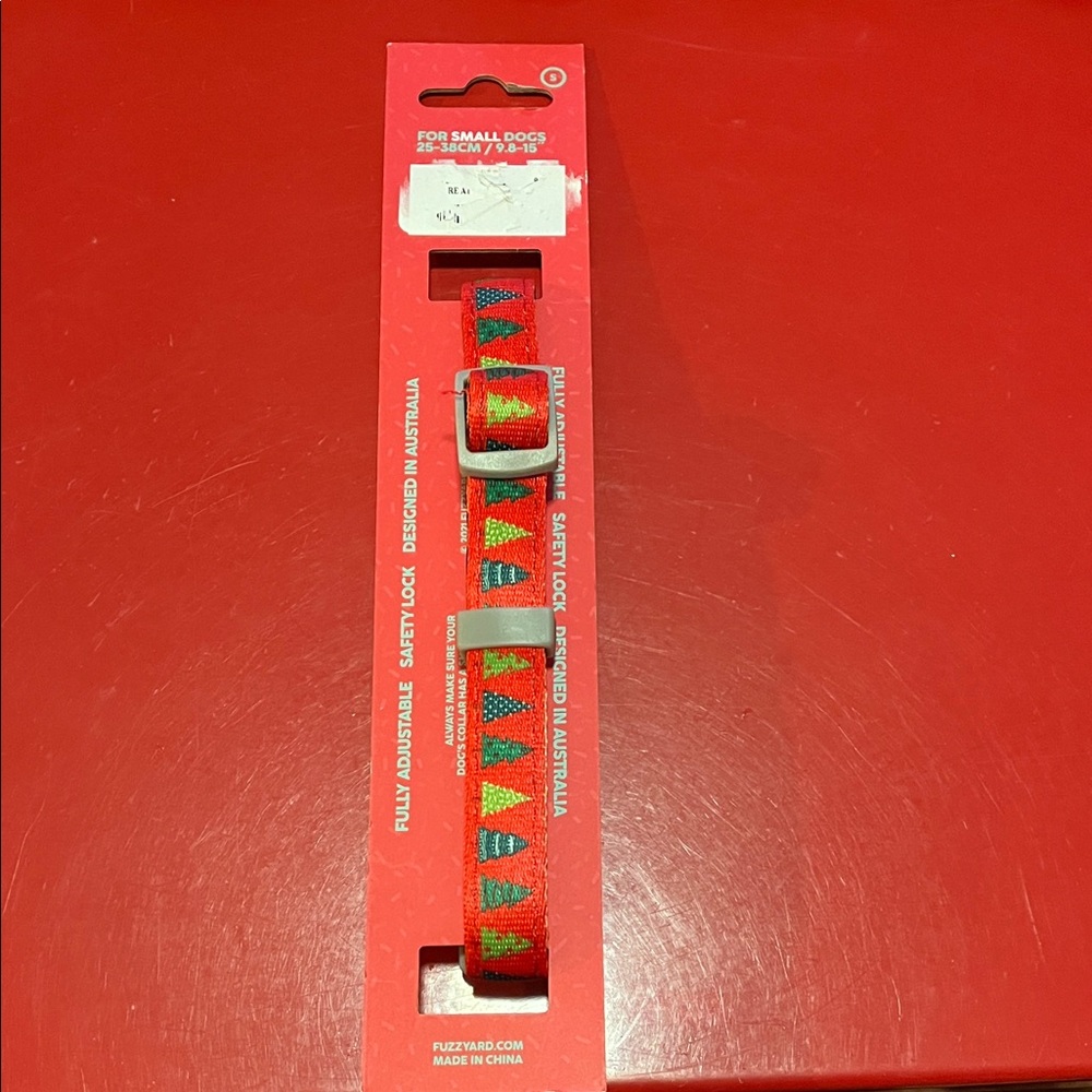 FuzzYard Red Dog Collar with Tree Pattern